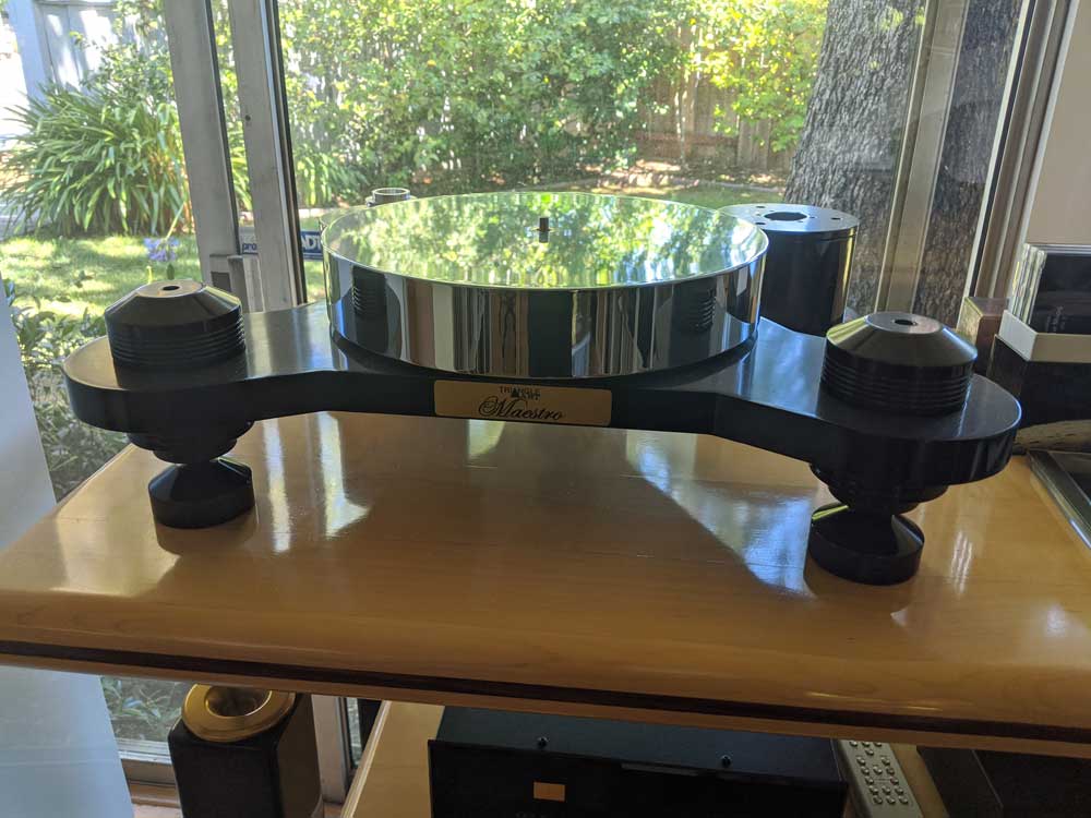 Triangle Art Maestro, Osiris Mk II Tonearm, Zeus MC cartridge